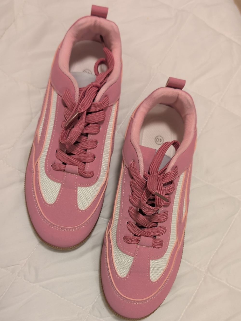 Women’s Pink Casual Lace-Up Sneakers